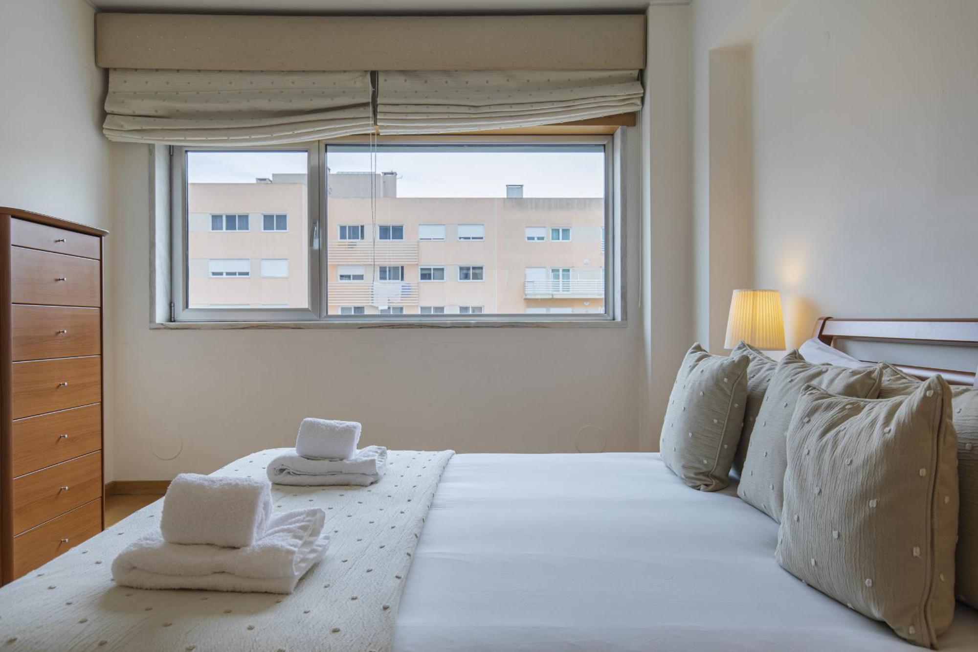 2 Bedroom Large Apartment By Innkeeper Lisbon Bagian luar foto