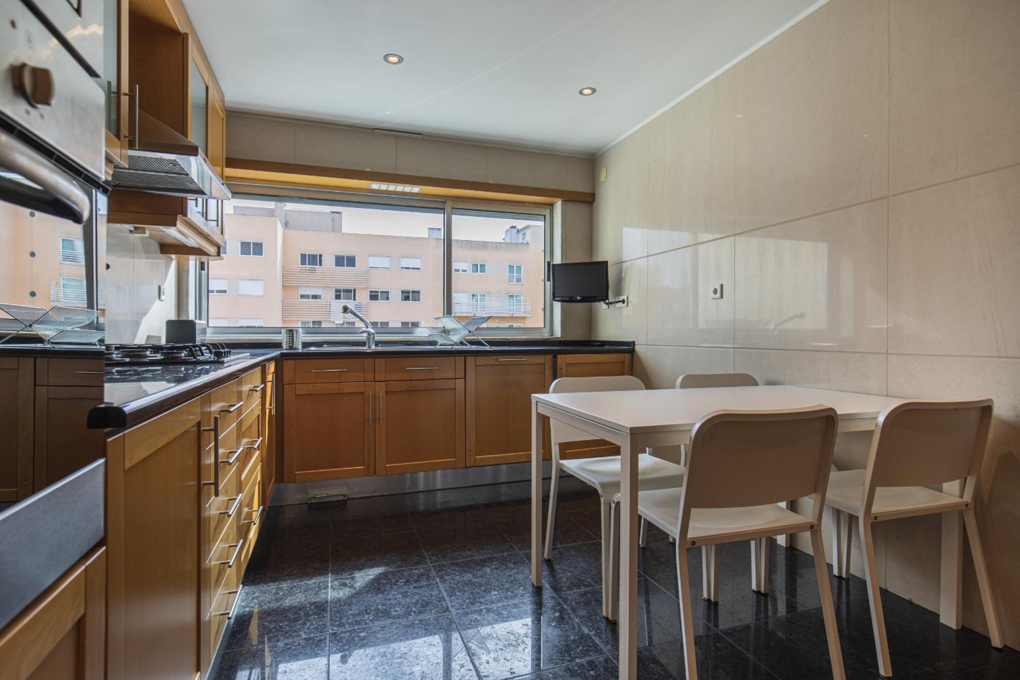2 Bedroom Large Apartment By Innkeeper Lisbon Bagian luar foto