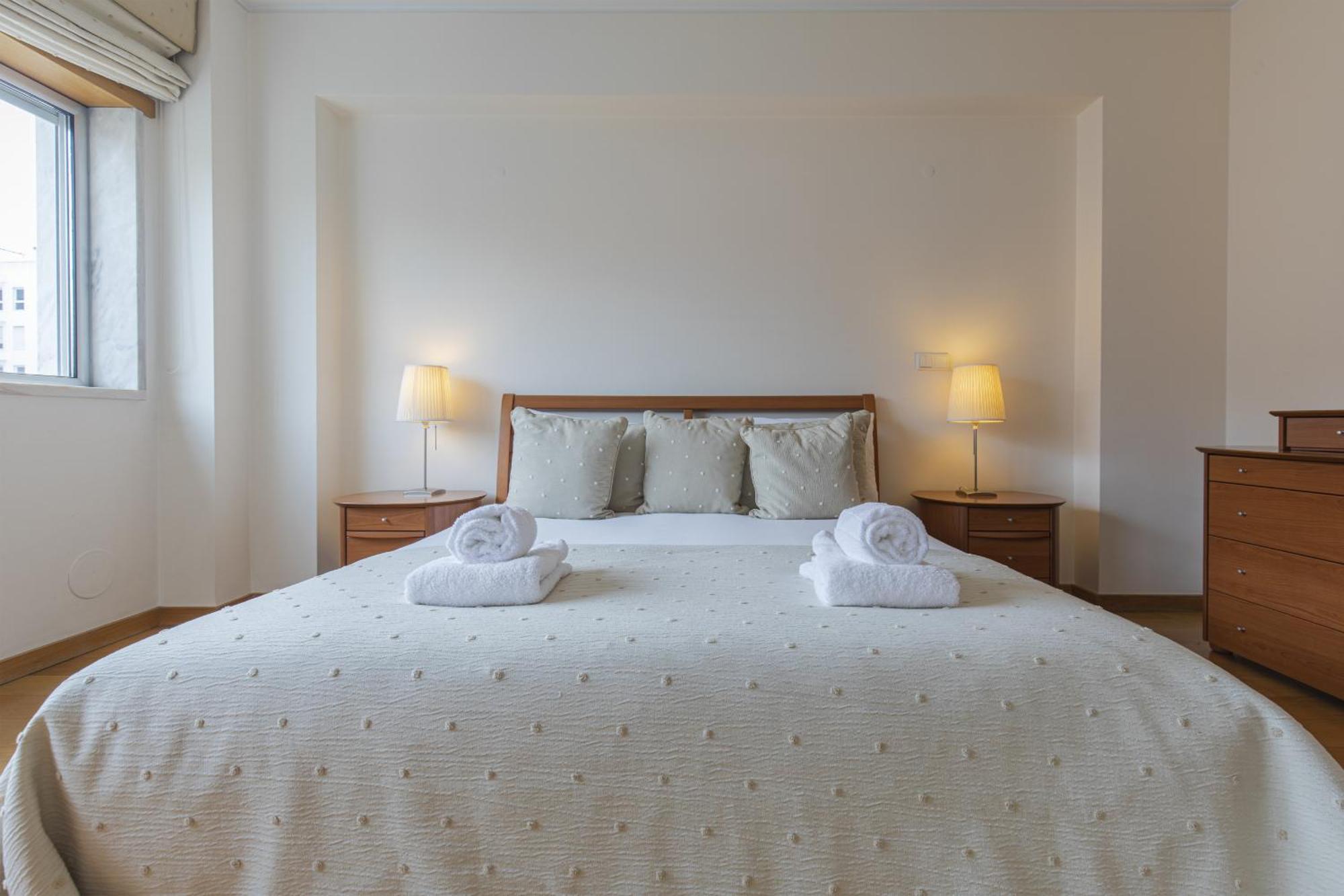 2 Bedroom Large Apartment By Innkeeper Lisbon Bagian luar foto